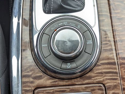 Used 2018 Nissan Armada SV w/ Driver Package AWD/4WD image 25