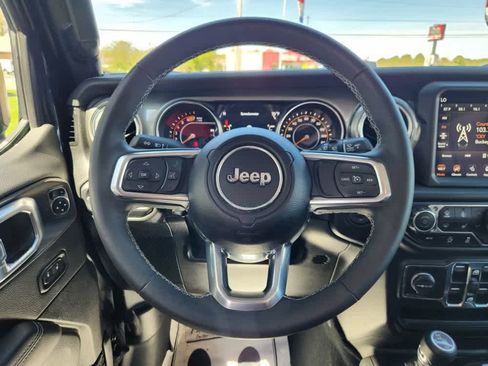 Used 2023 Jeep Wrangler Sahara w/ Cold Weather Group image 20