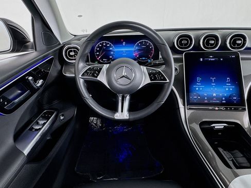 Used 2022 Mercedes-Benz C 300 Sedan image 4