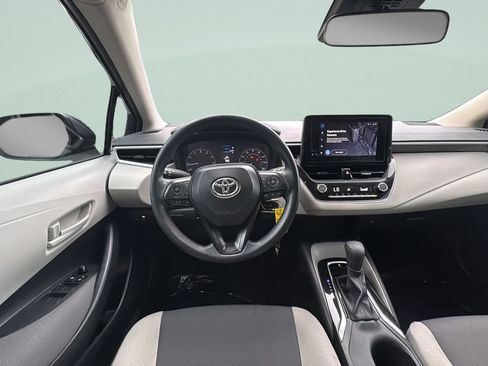 Used 2025 Toyota Corolla LE FWD image 14
