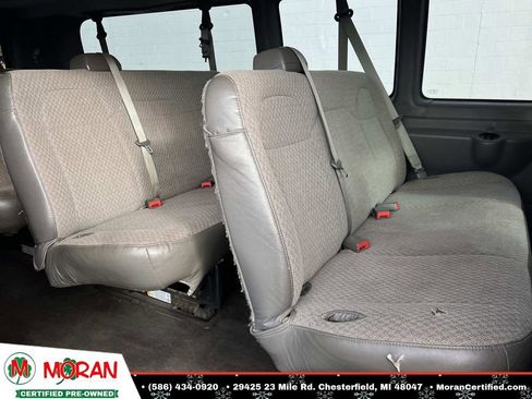 Used 2017 Chevrolet Express 3500 LT w/ LT Preferred Equipment Group image 8