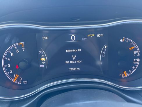 Used 2020 Jeep Grand Cherokee Trailhawk image 22