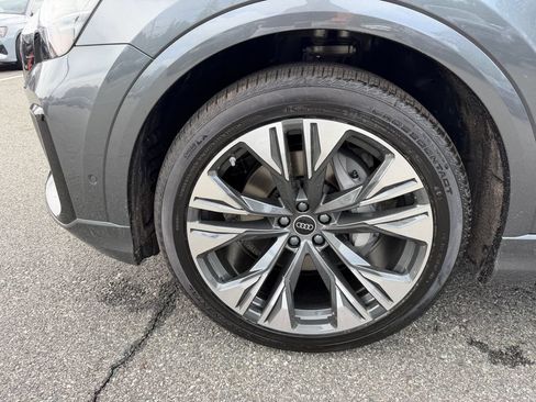New 2026 Audi Q8 Premium Plus AWD/4WD image 8