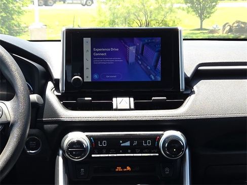 Used 2024 Toyota RAV4 XLE image 12