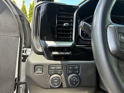 Used 2024 Chevrolet Silverado 2500 High Country w/ High Country Premium Package AWD/4WD image 29