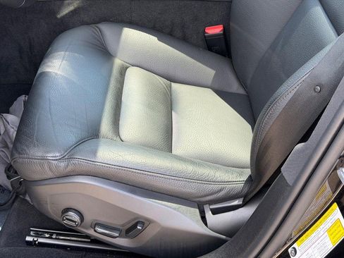 Certified 2025 Volvo S60 B5 Plus AWD/4WD image 25