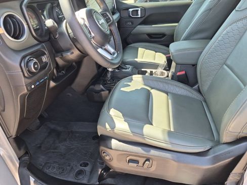 Used 2024 Jeep Wrangler High Altitude image 30