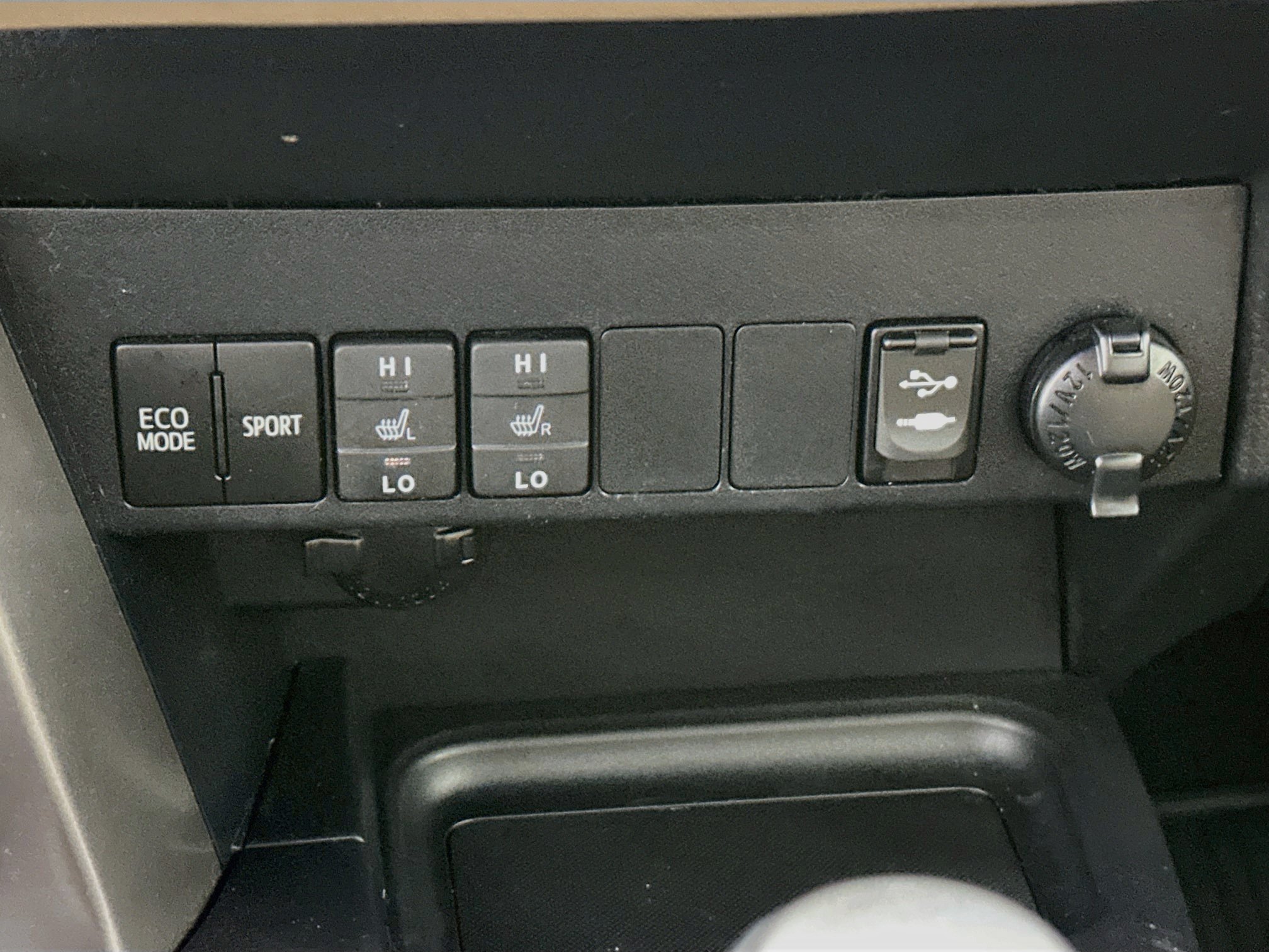 Used 2017 Toyota RAV4 Limited w/ Advanced Technology Package FWD image 26