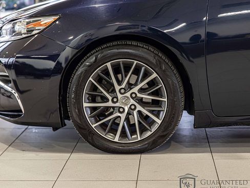 Used 2017 Lexus ES 350 w/ Luxury Package image 9