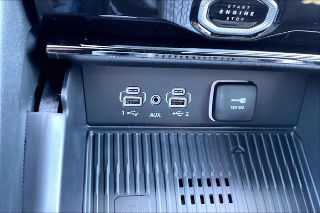 New 2026 Jeep Grand Cherokee Altitude AWD/4WD image 23