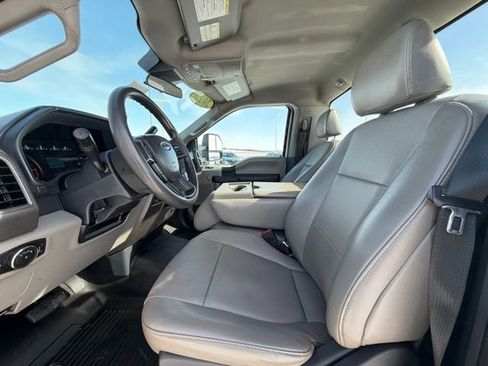 Used 2022 Ford F350 XL w/ Power Equipment Group image 18
