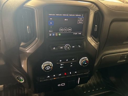 Used 2024 GMC Sierra 1500 Pro w/ Pro Value Package image 17