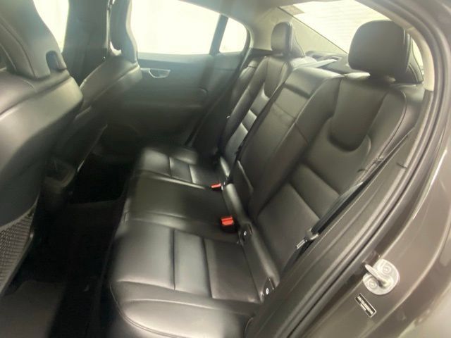 Used 2025 Volvo S60 B5 Core AWD/4WD image 14