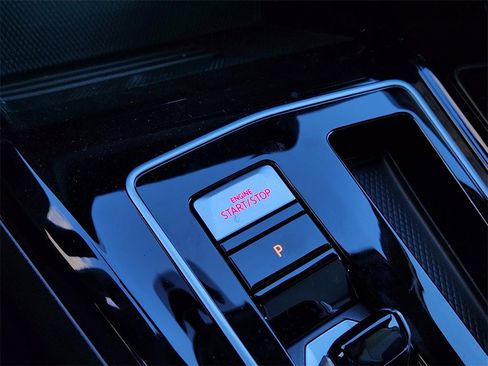 New 2025 Volkswagen GTI SE image 15