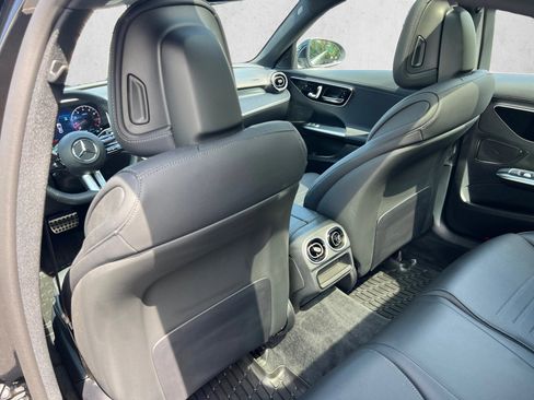 Used 2026 Mercedes-Benz C 300 4MATIC Sedan image 19