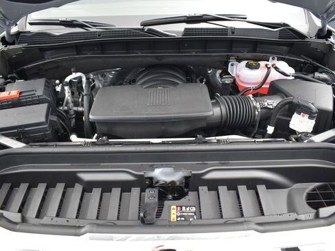 Used 2025 GMC Sierra 1500 SLE w/ Preferred Package image 14