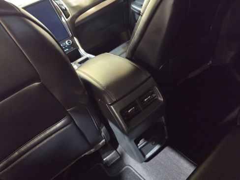 Used 2024 Ford Edge SEL AWD/4WD image 21