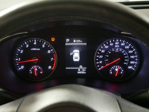 Used 2023 Kia Stinger GT-Line w/ Sun & Sound Package image 21