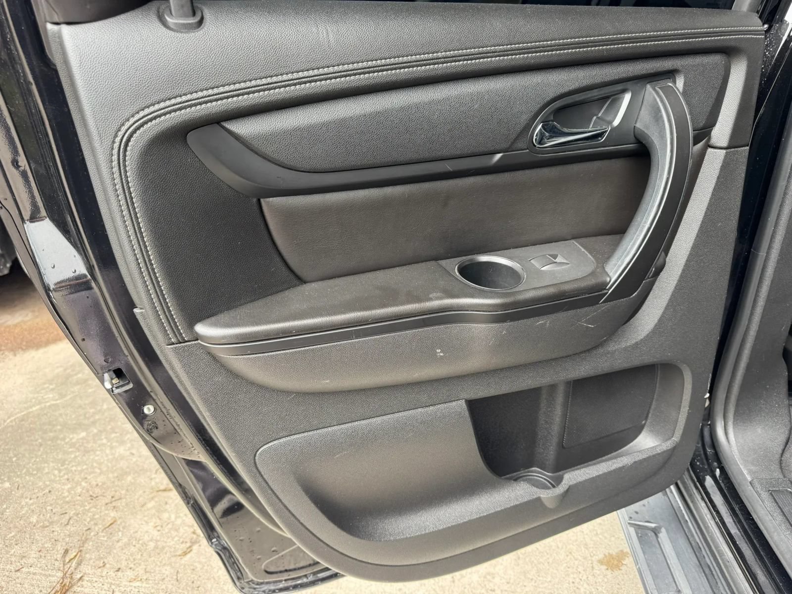 Used 2017 Chevrolet Traverse LT FWD image 18