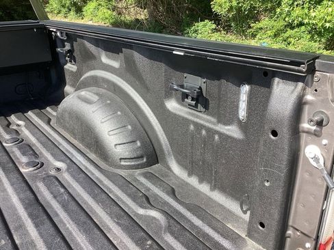 Used 2019 Ford F250 Lariat w/ Lariat Value Package AWD/4WD image 14