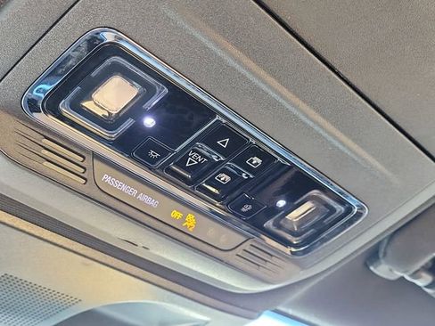 Certified 2022 Lincoln Corsair Reserve image 30