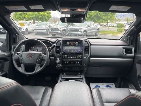 Used 2023 Nissan Titan PRO-4X w/ Pro-4x Convenience Package AWD/4WD image 14