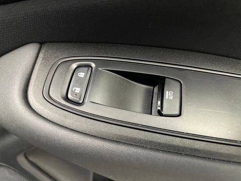 Used 2023 Subaru Outback Premium image 28