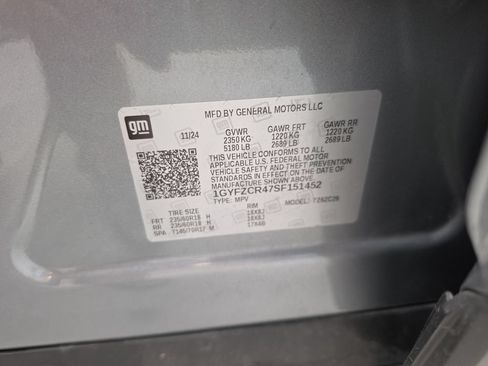 Used 2025 Cadillac XT4 Premium Luxury FWD image 38