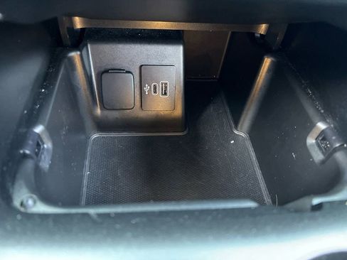 Used 2025 Ford Explorer ST-Line AWD/4WD image 23