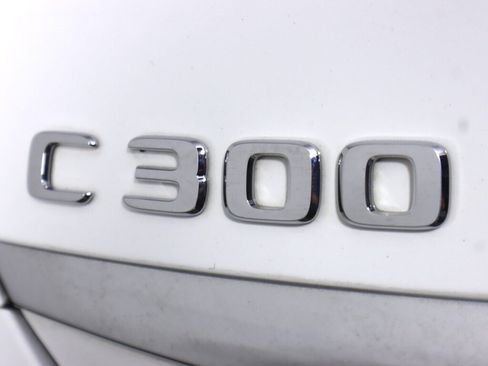 Used 2017 Mercedes-Benz C 300 4MATIC Sedan image 36