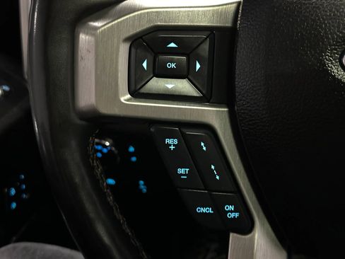 Used 2018 Ford F150 Platinum w/ Equipment Group 701A Luxury AWD/4WD image 29