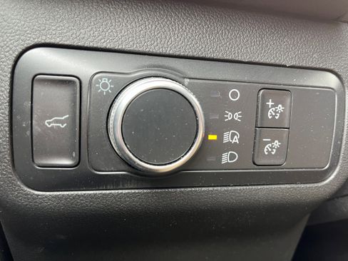 Certified 2021 Ford Escape SE w/ Convenience Package image 19