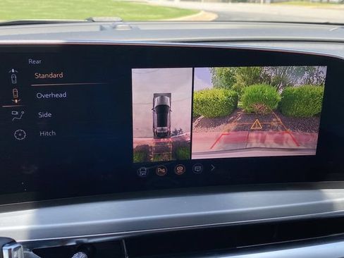 Certified 2026 Cadillac Lyriq Premium Sport AWD/4WD image 23