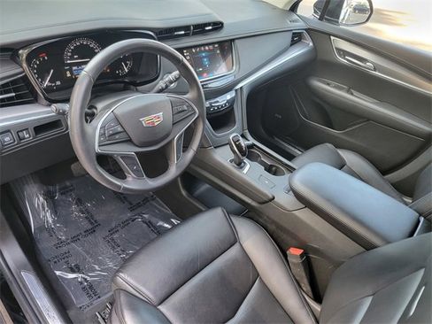 Used 2018 Cadillac XT5 Luxury image 19