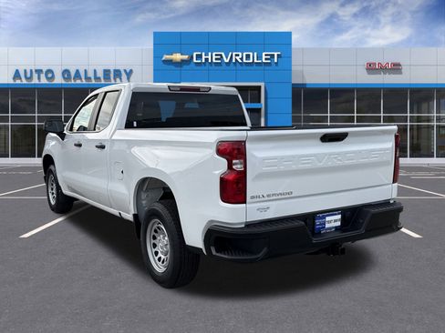 Certified 2025 Chevrolet Silverado 1500 W/T w/ WT Value Package image 8