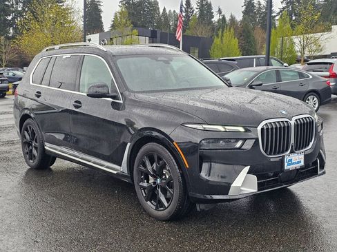 Used 2026 BMW X7 xDrive40i AWD/4WD image 3