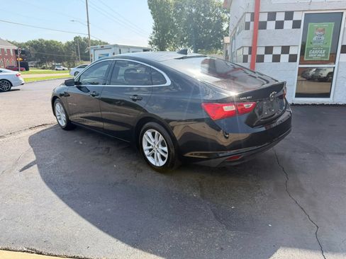 Used 2016 Chevrolet Malibu LT FWD image 3