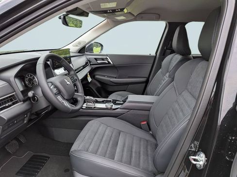 New 2026 Mitsubishi Outlander SE FWD image 18