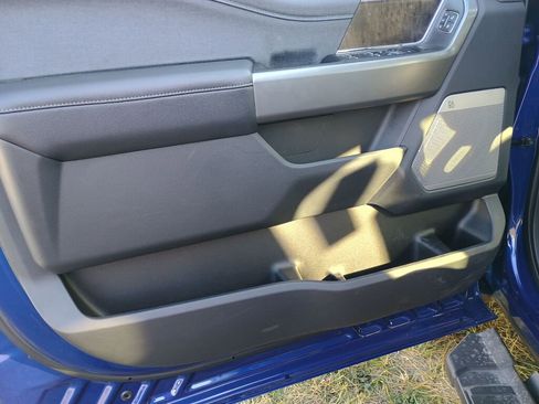 New 2026 Ford F250 Lariat w/ Black Appearance Package image 10