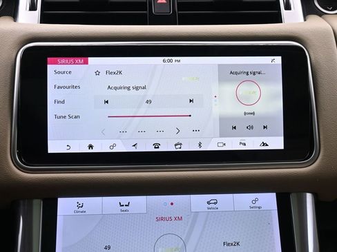 Used 2018 Land Rover Range Rover Sport SE image 32