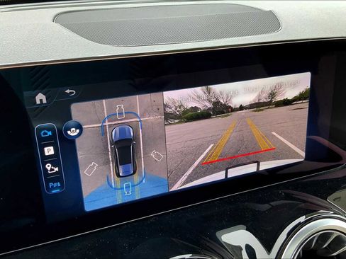 New 2025 Mercedes-Benz GLB 250 4MATIC image 8