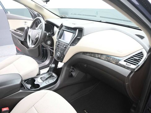 Used 2017 Hyundai Santa Fe Sport image 23