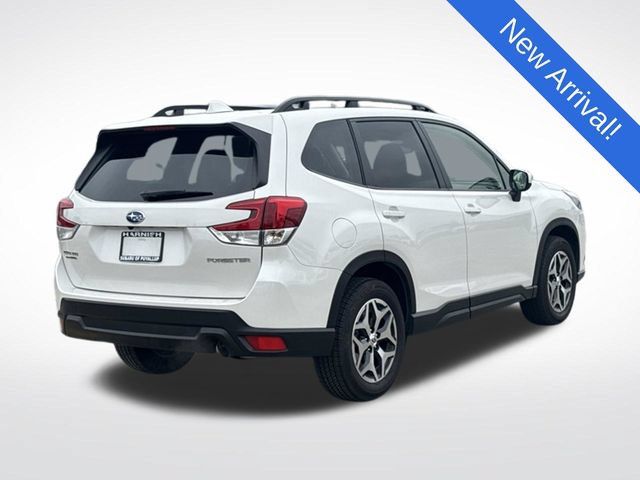 Used 2023 Subaru Forester Premium AWD/4WD image 7