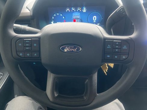 Used 2025 Ford F150 XL RWD image 11