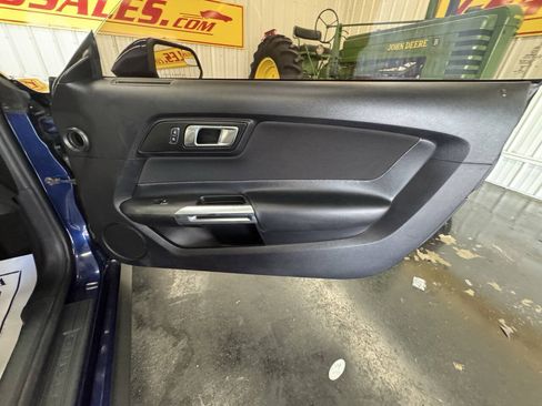 Used 2019 Ford Mustang GT w/ Enhanced Security Package RWD image 37
