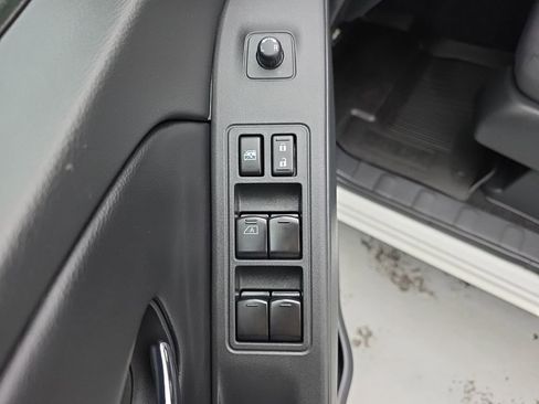 Used 2025 Nissan Frontier SV w/ SV Convenience Package AWD/4WD image 20