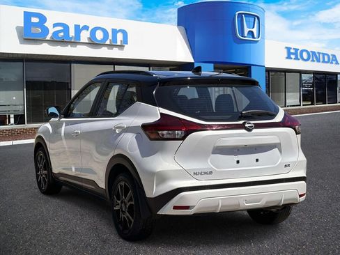 Used 2023 Nissan Kicks SR w/ SR Premium Package FWD image 4