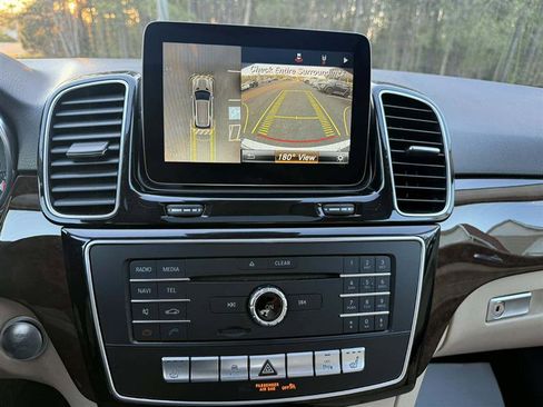 Used 2016 Mercedes-Benz GLE 350 4MATIC w/ Premium Package image 12