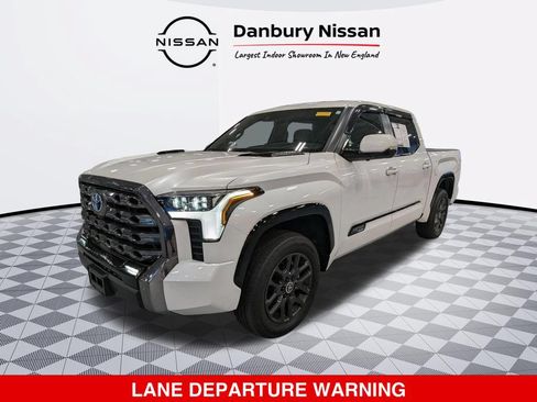 Used 2024 Toyota Tundra Platinum AWD/4WD image 8