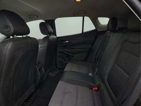 Used 2025 Chevrolet Trax LT w/ Driver Confidence Package image 15